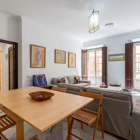 Cathedral Penthouse- Big Private Terrace- Parking Apartament Sewilla