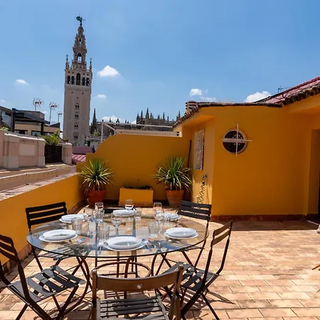 Cathedral Penthouse- Big Private Terrace- Parking Apartamento