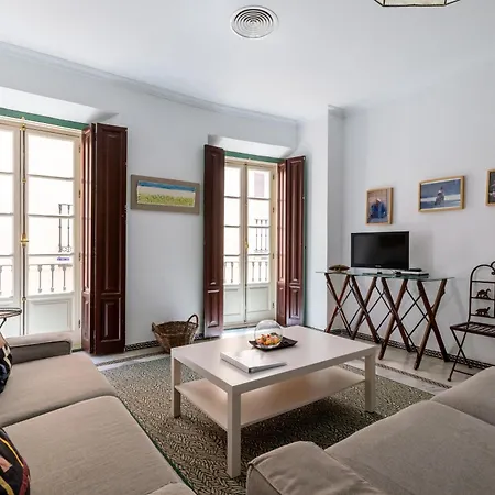 Cathedral Penthouse- Big Private Terrace- Parking 세비야