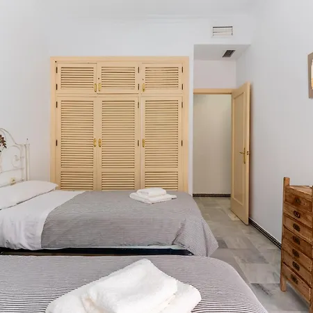 Cathedral Penthouse- Big Private Terrace- Parking * Sevilha