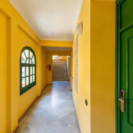 Cathedral Penthouse- Big Private Terrace- Parking סביליה