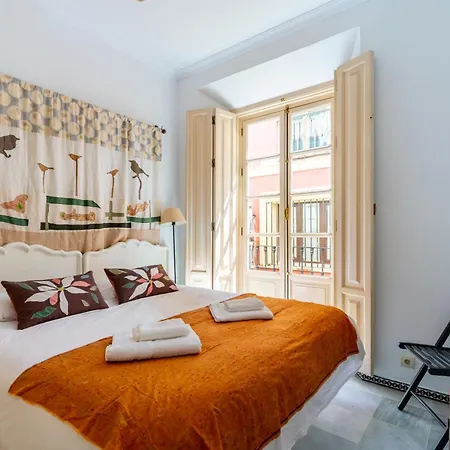 Cathedral Penthouse- Big Private Terrace- Parking *